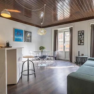 https://traditional-alfama-apartment-by-lovelystay.hotels-lisbon-portugal.com